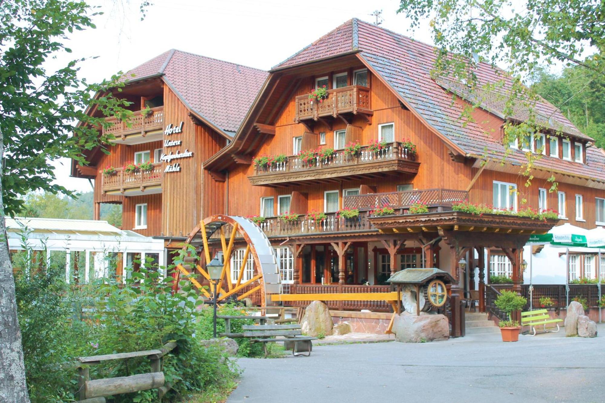 Landhotel Untere Kapfenhardter Mühle Unterreichenbach Exterior foto